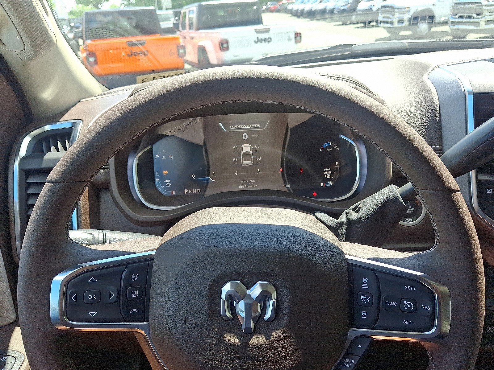 2025 RAM 2500 Laramie - Photo 15