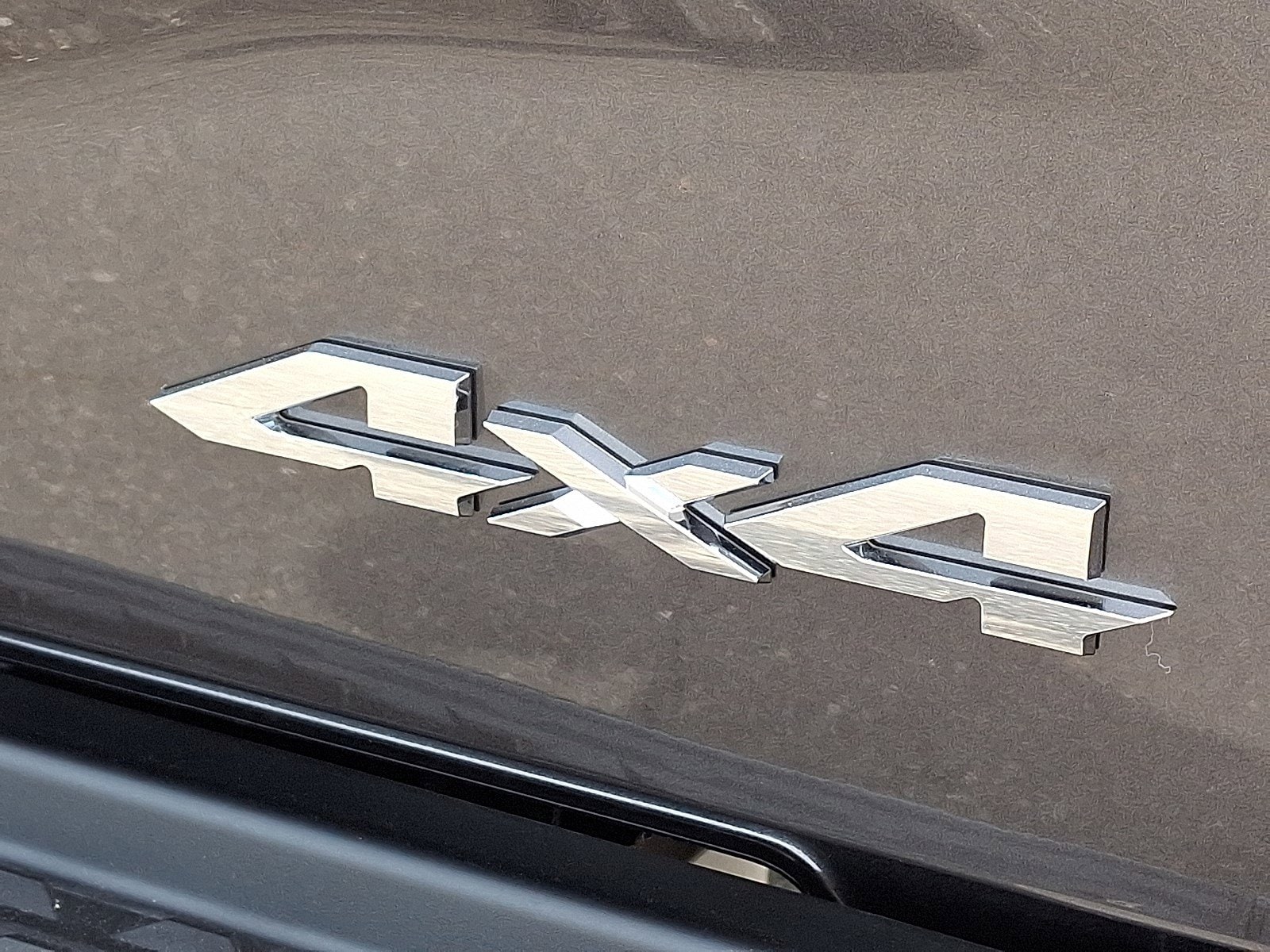 2025 RAM 2500 Laramie - Photo 16