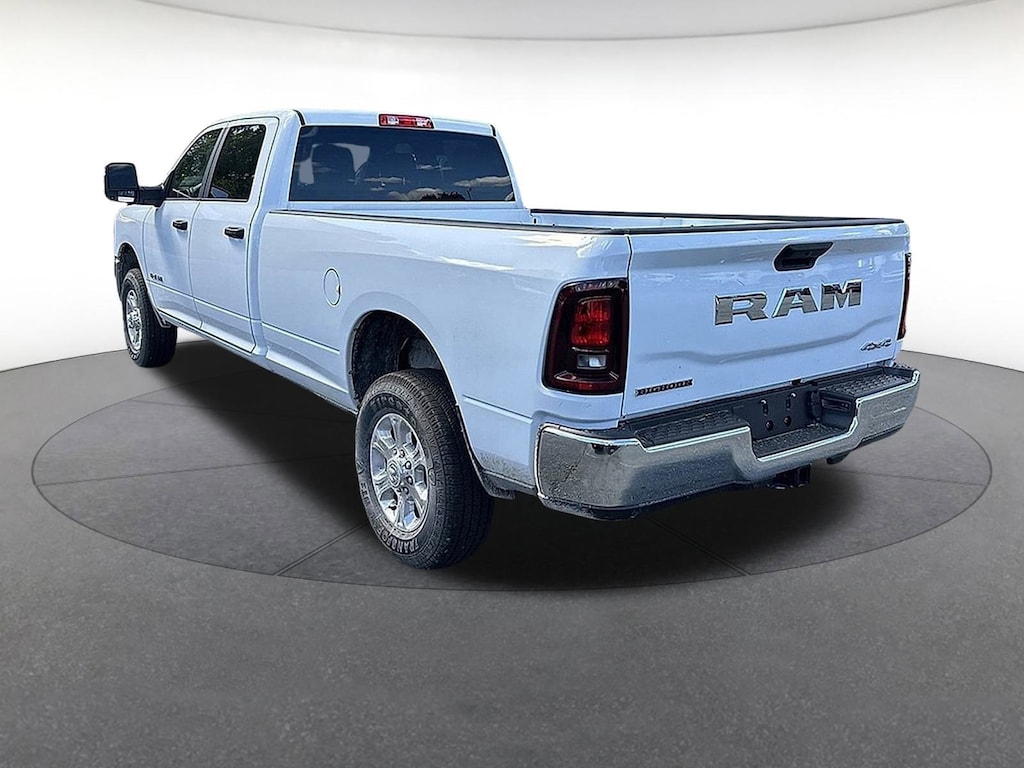 New 2025 Ram 2500 BIG HORN CREW CAB 4X4 8' BOX Crew Cab