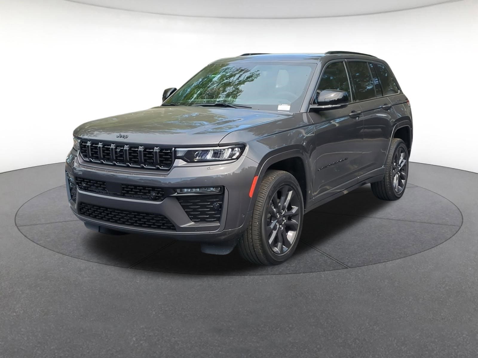 2026 Jeep Grand Cherokee Limited Reserve 4x4's photo