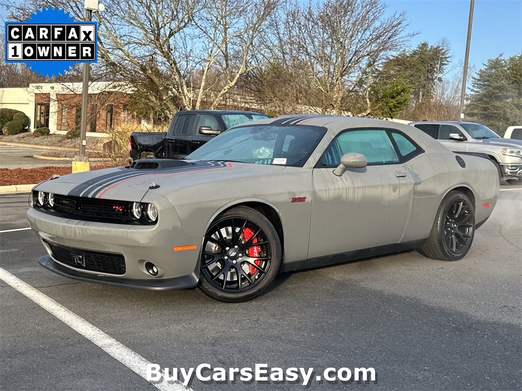 2023 Dodge Challenger R/T's photo