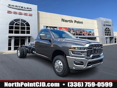 2025 Ram 3500 Chassis Cab 3500 TRADESMAN CHASSIS REGULAR CAB 4X4 84' CA Regular Cab