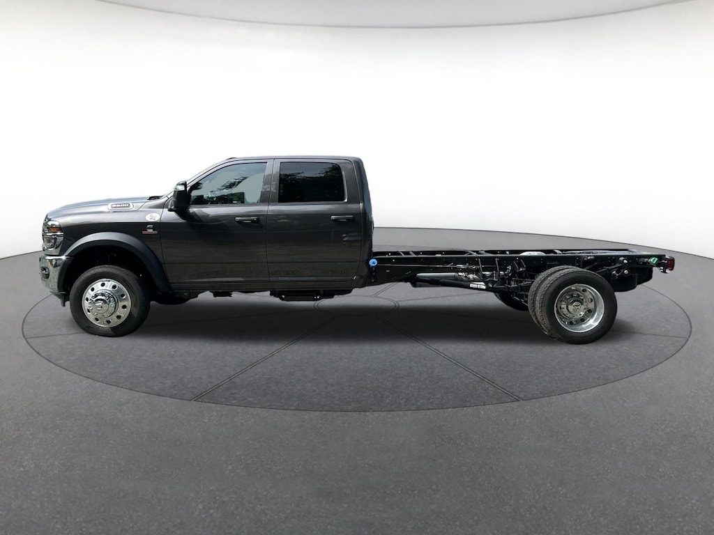 New 2026 Ram 5500 TRADESMAN CHASSIS CREW CAB 4X4 84' CA Crew Cab