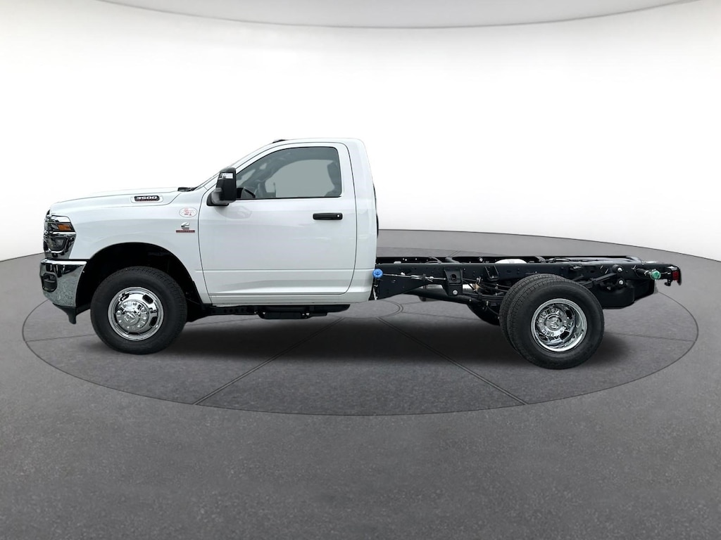 New 2026 Ram 3500 TRADESMAN CHASSIS REGULAR CAB 4X4 60' CA Regular Cab