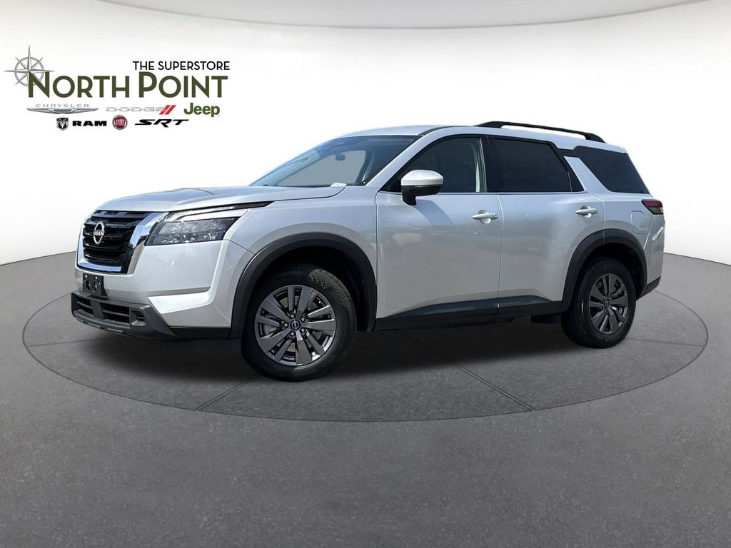 Used 2025 Nissan Pathfinder SV SUV
