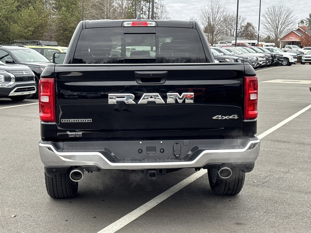 New 2026 Ram 1500 BIG HORN CREW CAB 4X4 5'7 BOX Crew Cab