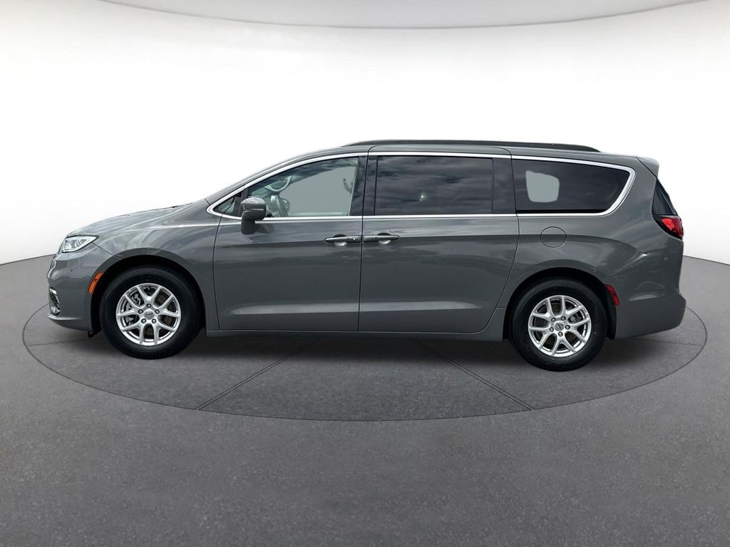 Certified 2022 Chrysler Pacifica Touring L Minivan/Van
