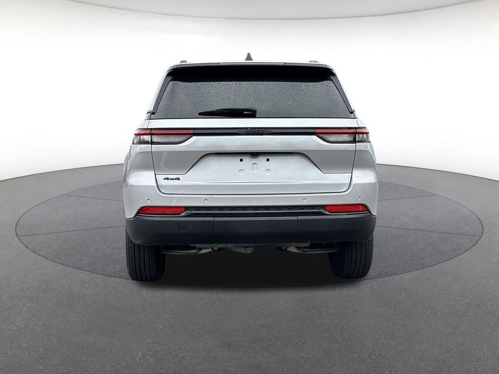 Certified 2025 Jeep Grand Cherokee Altitude SUV