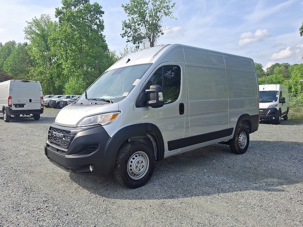 New 2025 Ram ProMaster PROMASTER 1500 TRADESMAN CARGO VAN HIGH ROOF 136' Cargo Van