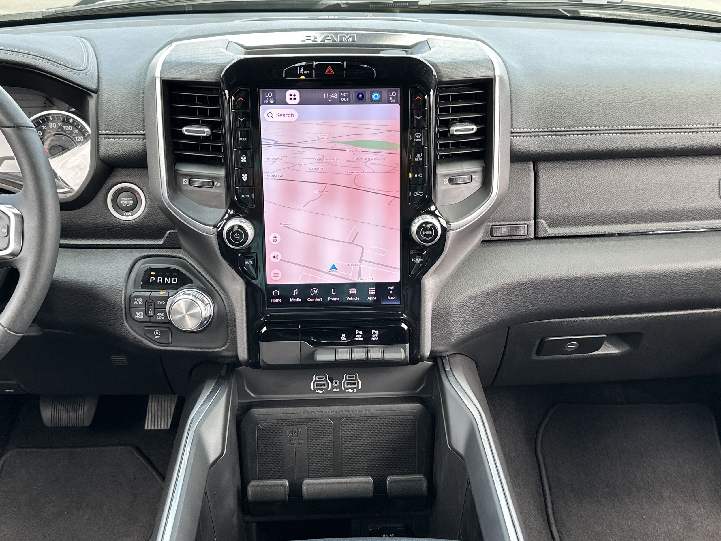 2025 Ram 1500 Laramie photo 3