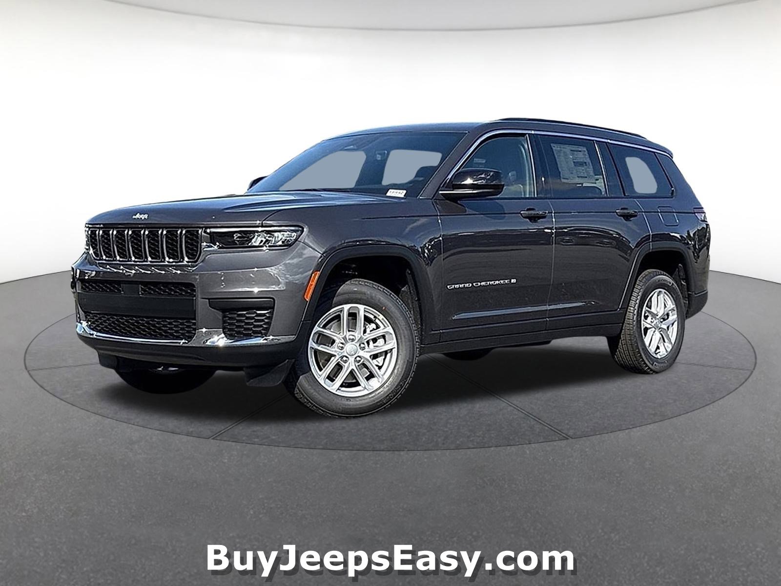 2025 Jeep Grand Cherokee L Laredo's photo