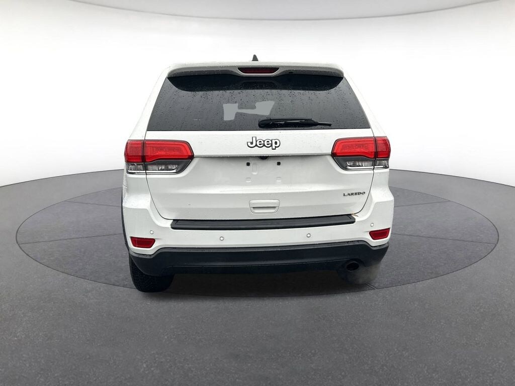 Used 2019 Jeep Grand Cherokee Laredo SUV