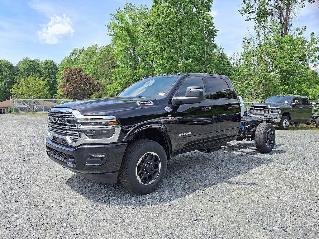 New 2025 Ram 3500 Chassis Cab 3500 BIG HORN CREW CAB CHASSIS 4X4 60' CA Crew Cab