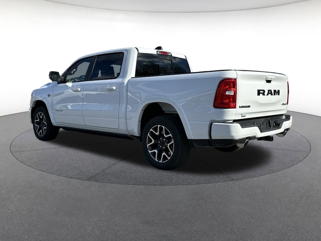 New 2026 Ram 1500 LARAMIE CREW CAB 4X4 5'7 BOX Crew Cab