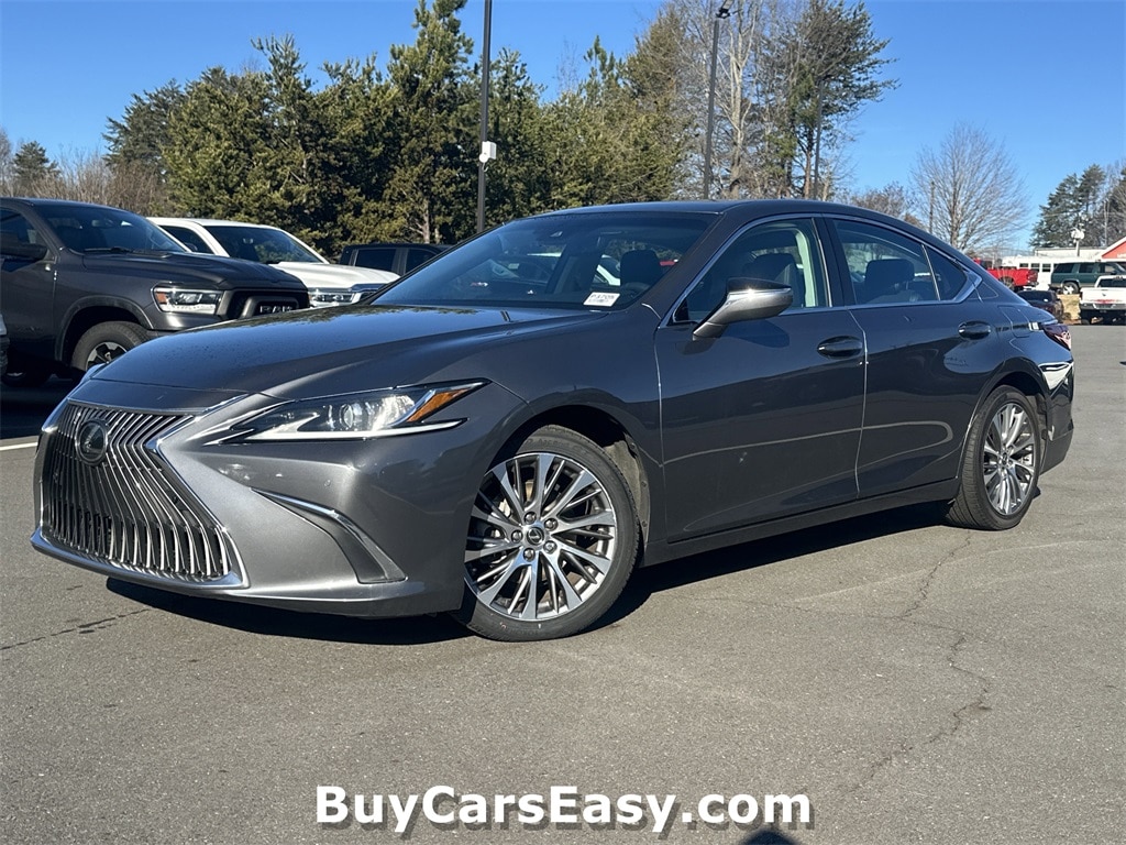2019 Lexus ES 350's photo