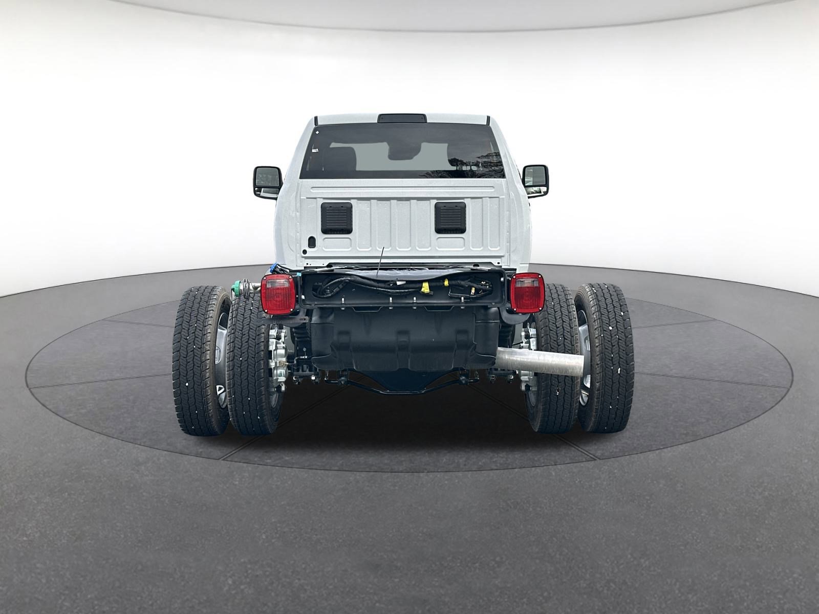 2026 Ram 5500 Tradesman photo 4