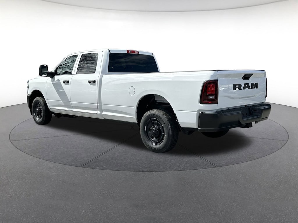 New 2026 Ram 2500 TRADESMAN CREW CAB 4X2 8' BOX Crew Cab