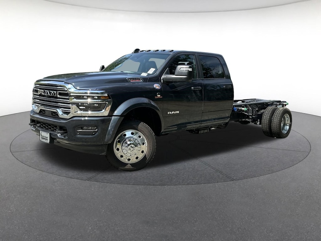 New 2026 Ram 5500 BIG HORN CHASSIS CREW CAB 4X4 84' CA Crew Cab