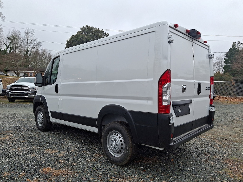 New 2025 Ram ProMaster PROMASTER 1500 TRADESMAN CARGO VAN LOW ROOF 118' W Cargo Van
