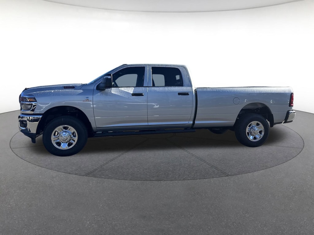 New 2026 Ram 2500 TRADESMAN CREW CAB 4X4 8' BOX Crew Cab