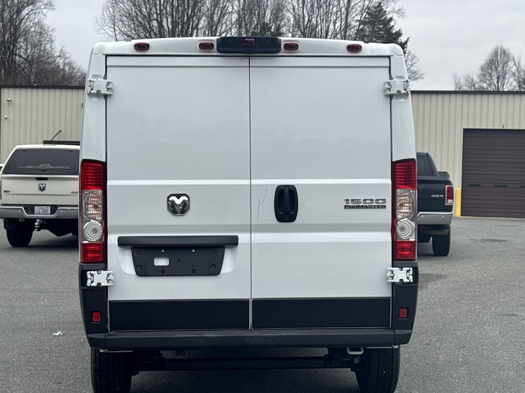 New 2026 Ram ProMaster PROMASTER 1500 TRADESMAN CARGO VAN LOW ROOF 136' W Cargo Van