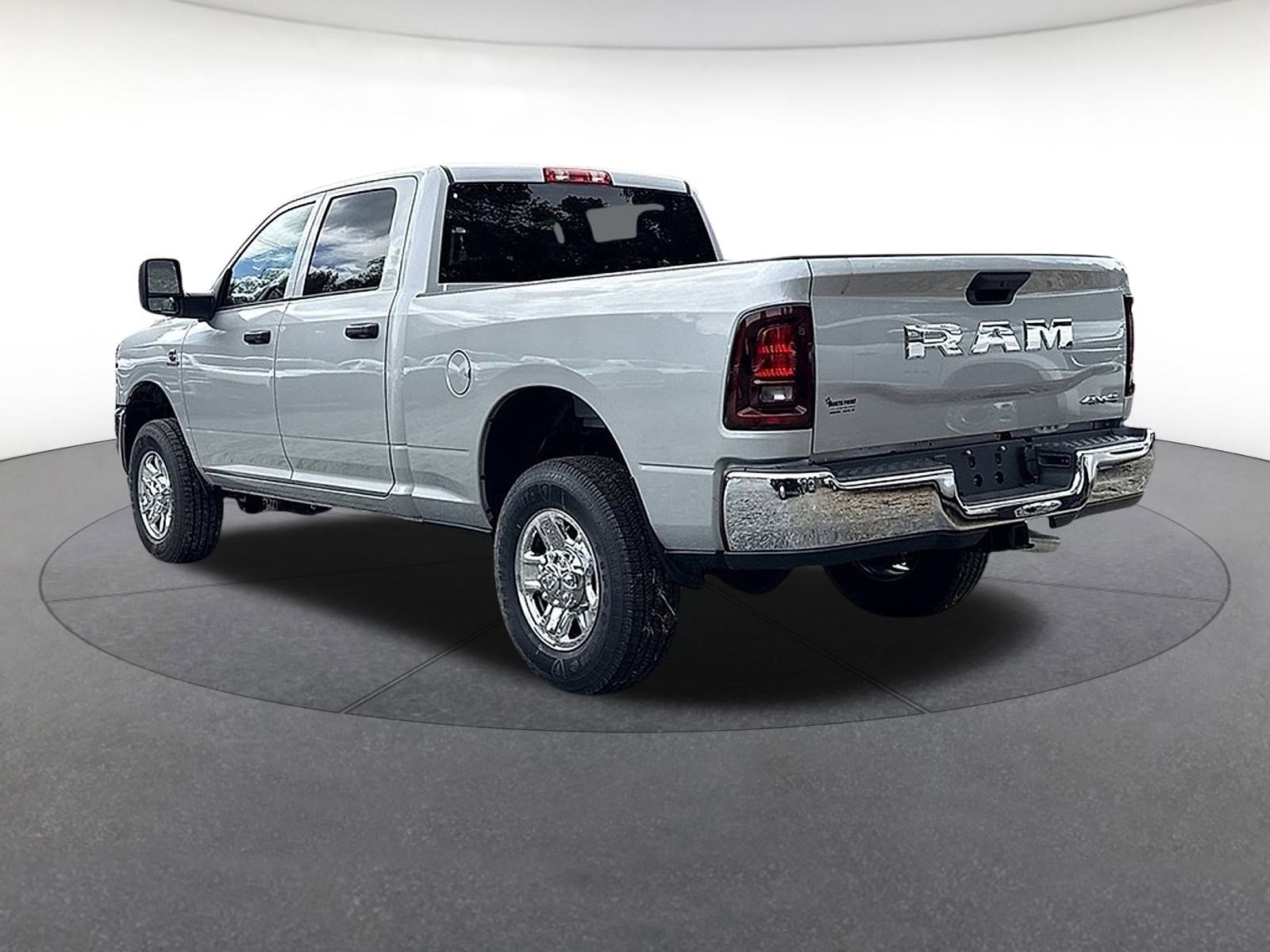 2026 Ram 3500 Tradesman photo 3
