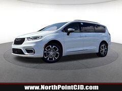 2026 Chrysler Pacifica PINNACLE AWD Passenger Van