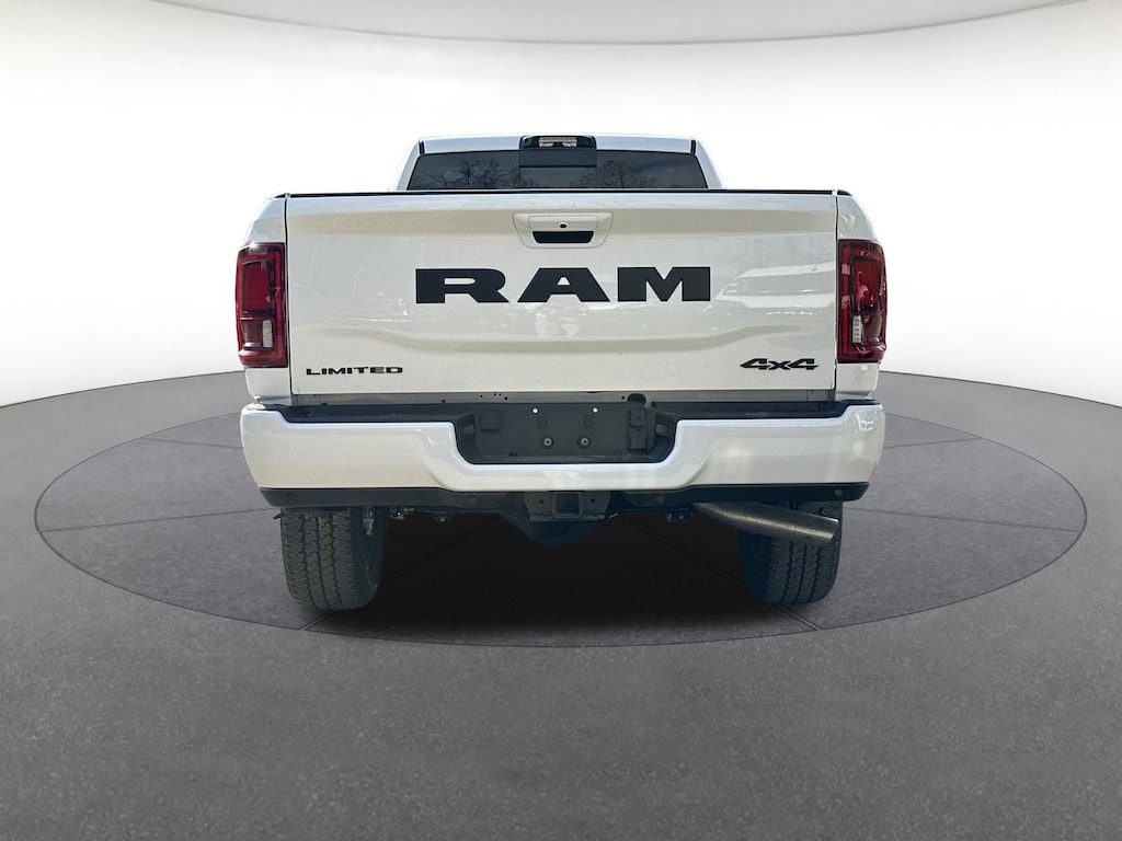 New 2026 Ram 2500 LIMITED CREW CAB 4X4 8' BOX Crew Cab