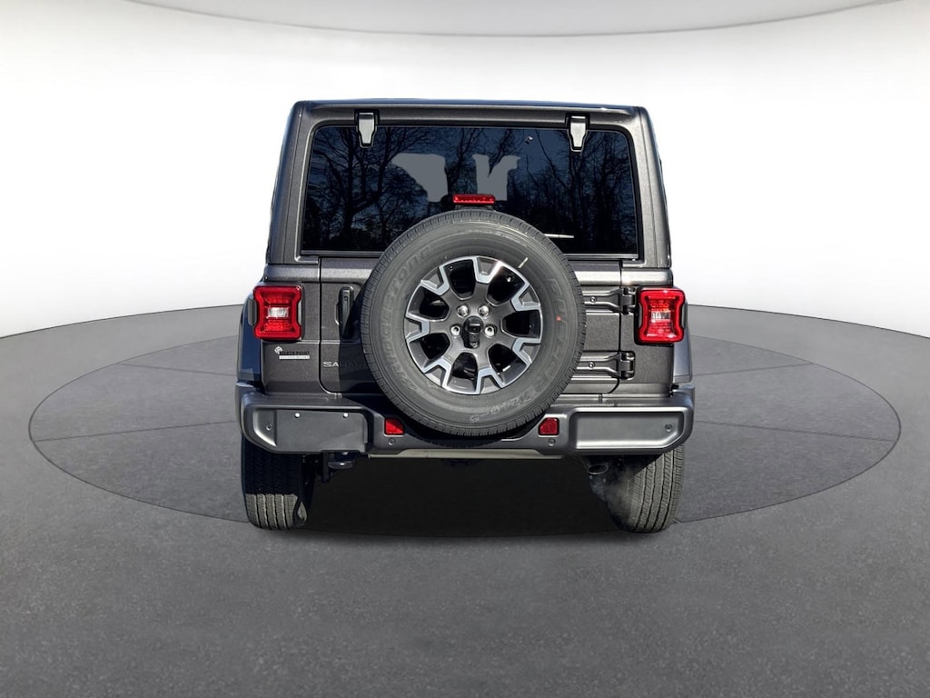 New 2026 Jeep Wrangler 4-DOOR SAHARA Sport Utility