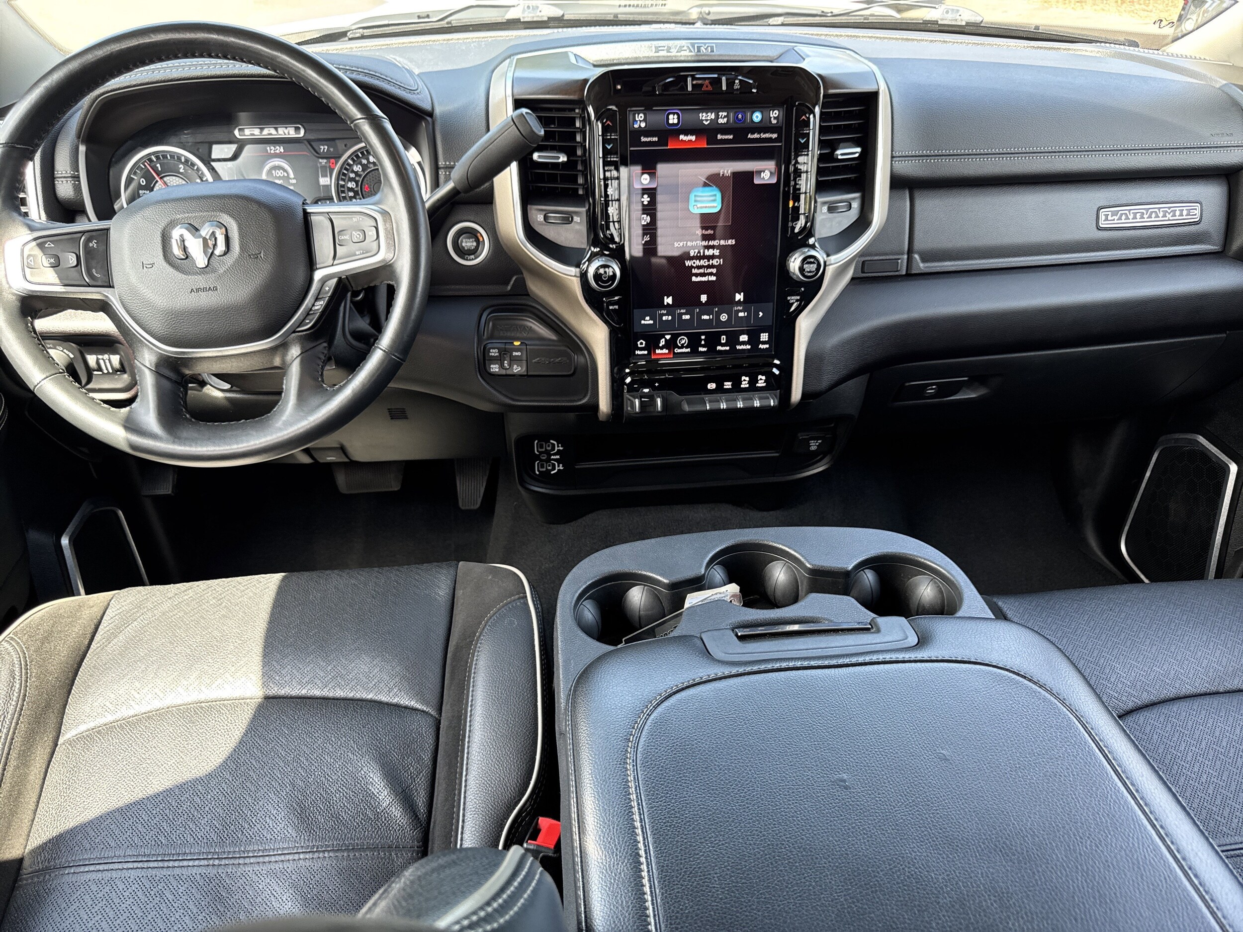 2023 Ram 2500 Laramie photo 2