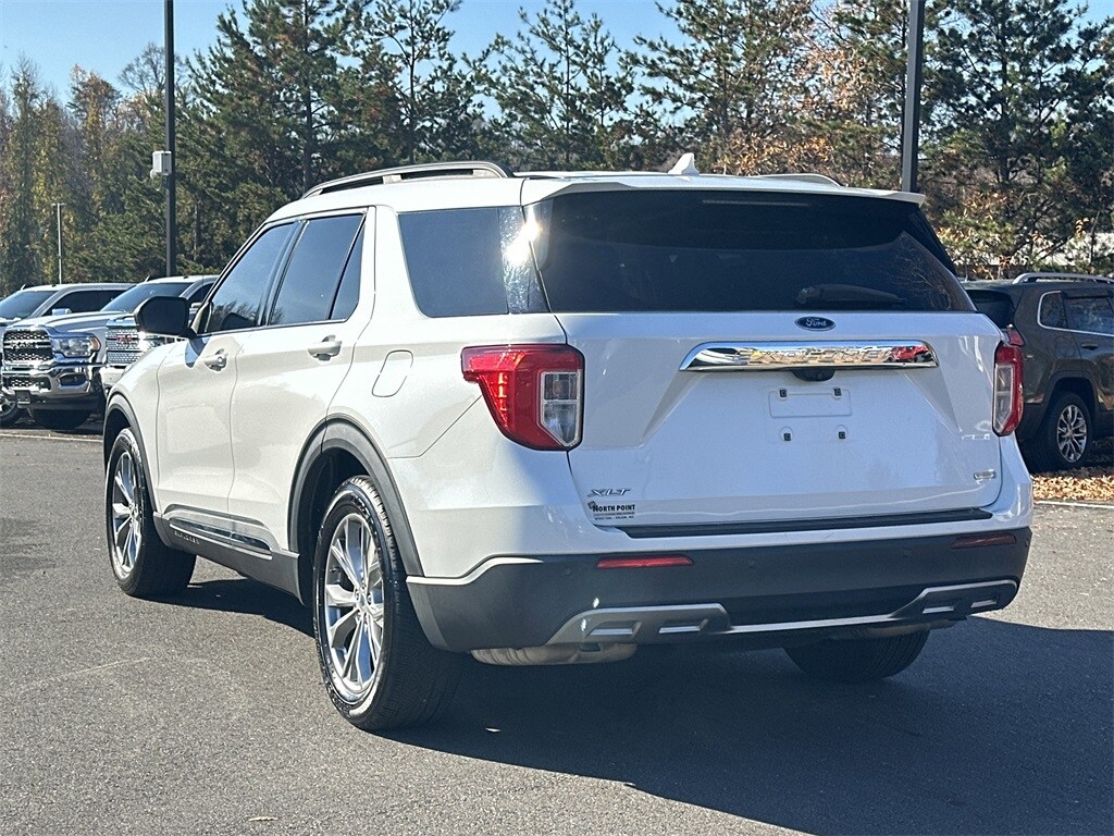 2020 Ford Explorer XLT photo 2