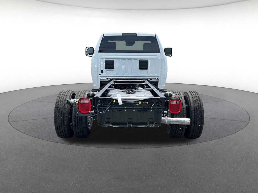 New 2026 Ram 3500 Chassis Cab TRADESMAN REGULAR 4X2 84' CA Regular Cab