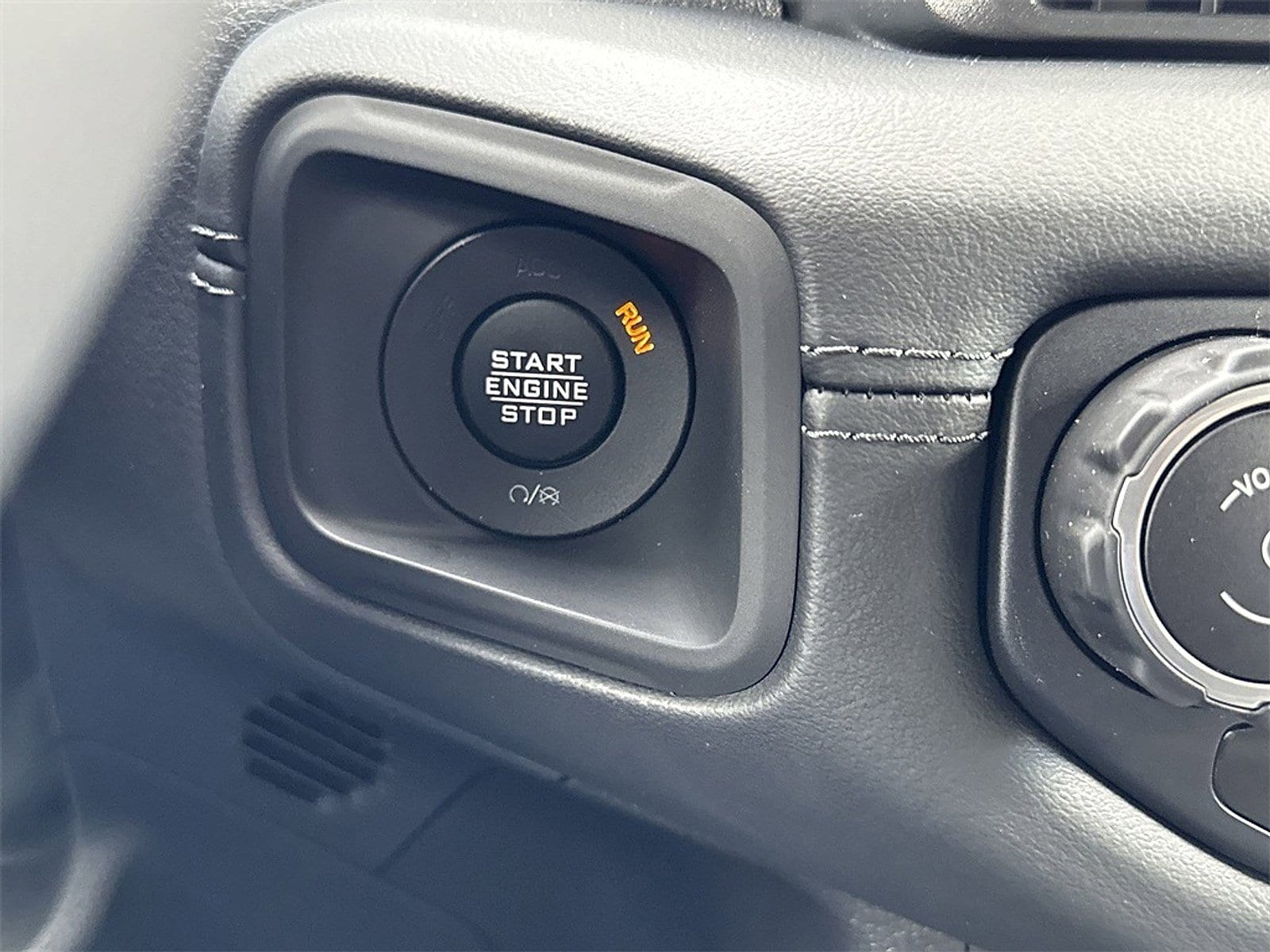 2025 Jeep Gladiator Mojave X - Photo 16