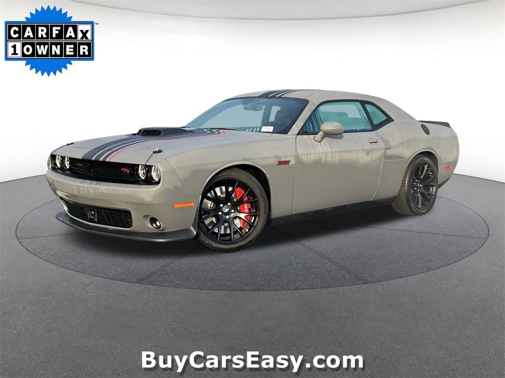 2023 Dodge Challenger R/T's photo