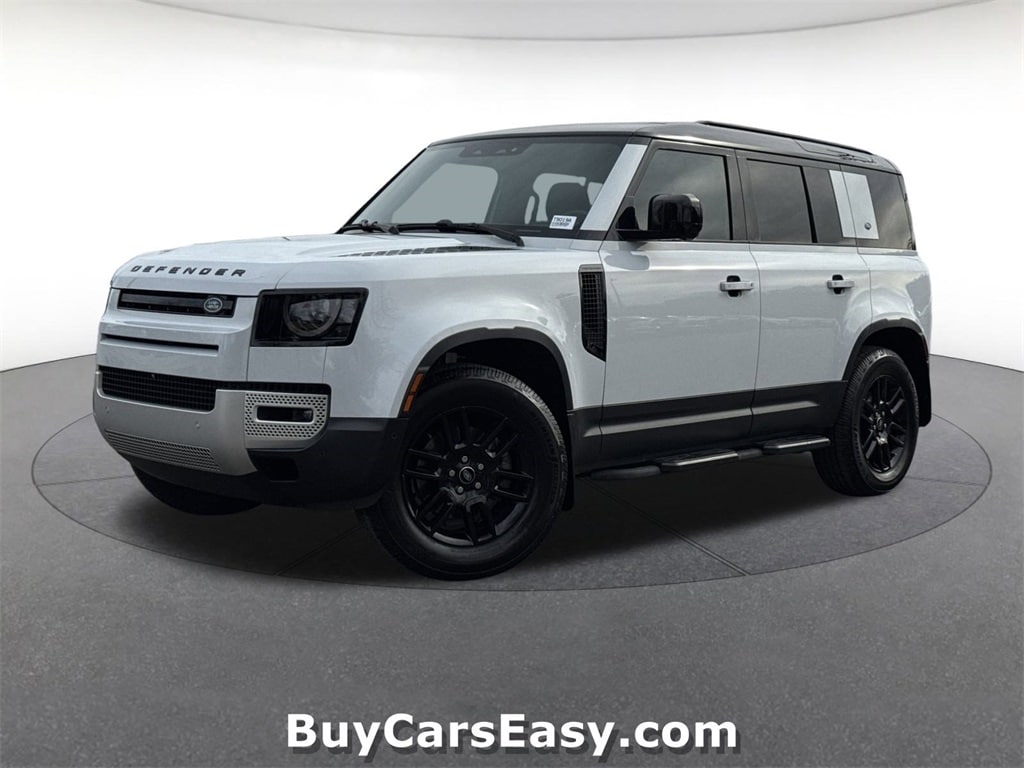 2023 Land Rover Defender S's photo