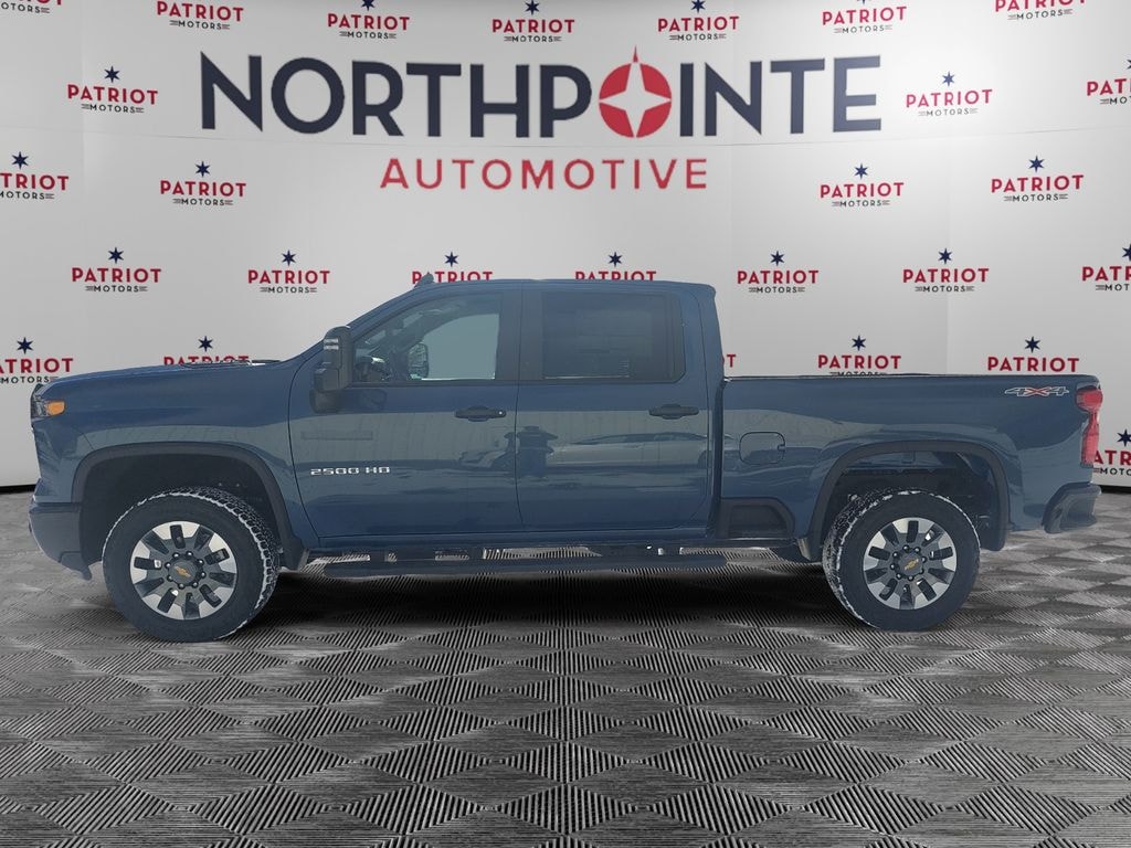 Used 2025 Chevrolet Silverado 2500 HD Custom Truck Crew Cab
