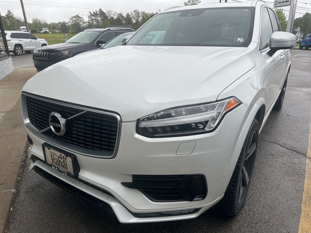 2018 Volvo XC90 T6 AWD R-Design's photo