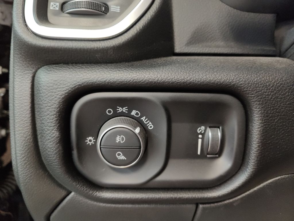 2025 RAM 2500 Big Horn - Photo 27