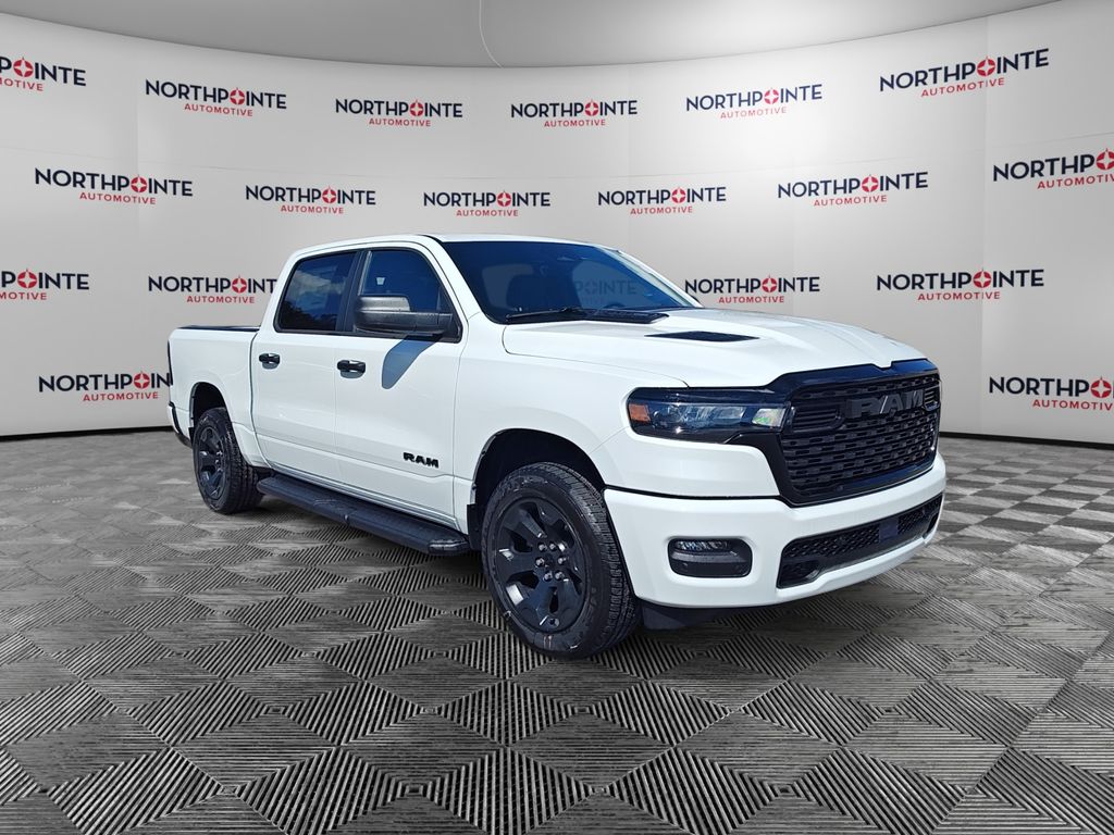 2026 Ram 1500 EXPRESS CREW CAB 4X4 5'7 BOX Pickup