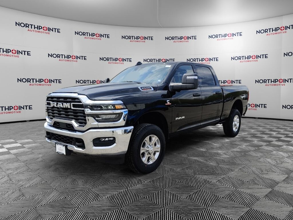 New 2025 Ram 2500 BIG HORN CREW CAB 4X4 6'4 BOX Pickup