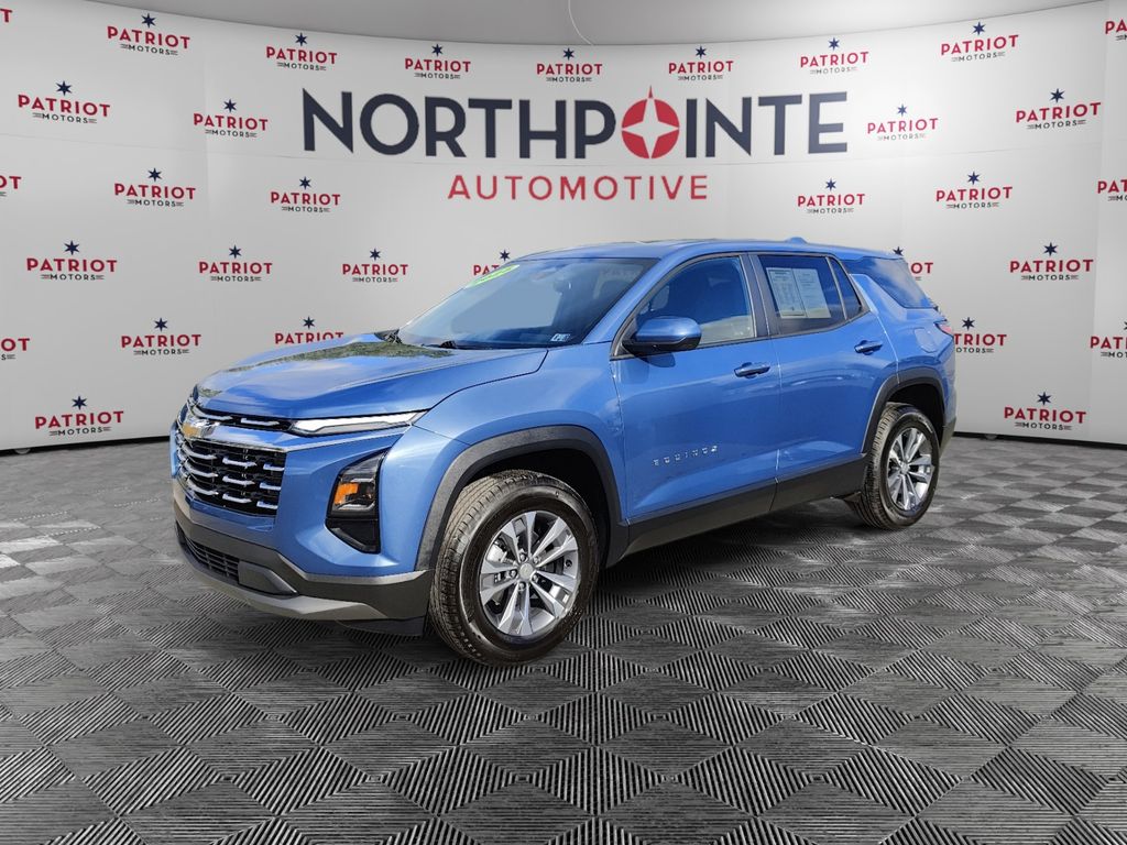 2025 Chevrolet Equinox LT photo 2