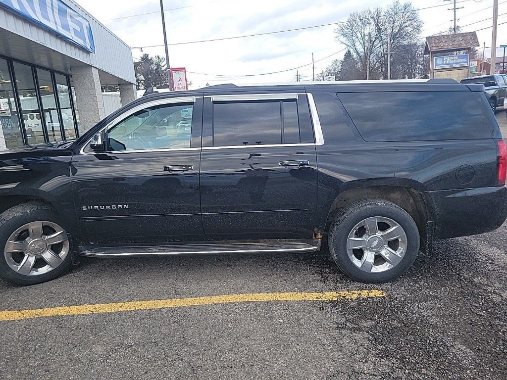 2017 Chevrolet Suburban 4WD 1500 Premier's photo