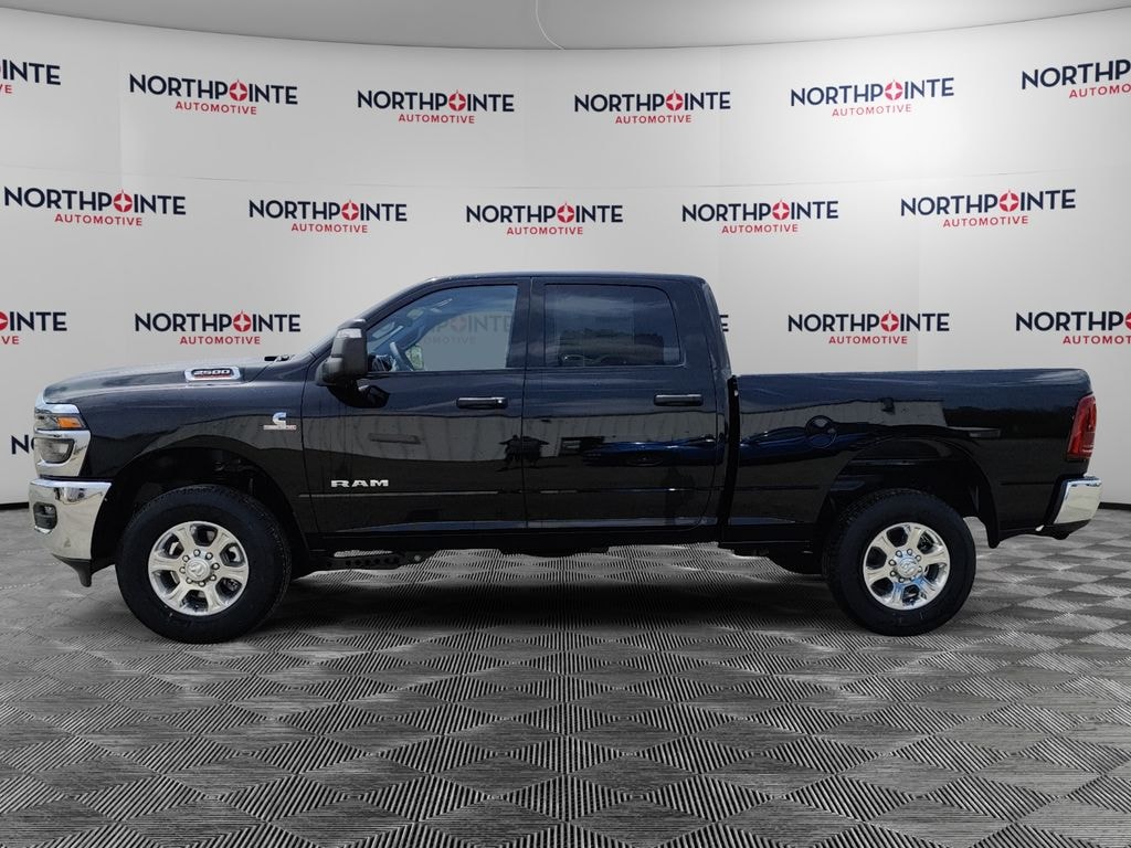 New 2025 Ram 2500 BIG HORN CREW CAB 4X4 6'4 BOX Pickup