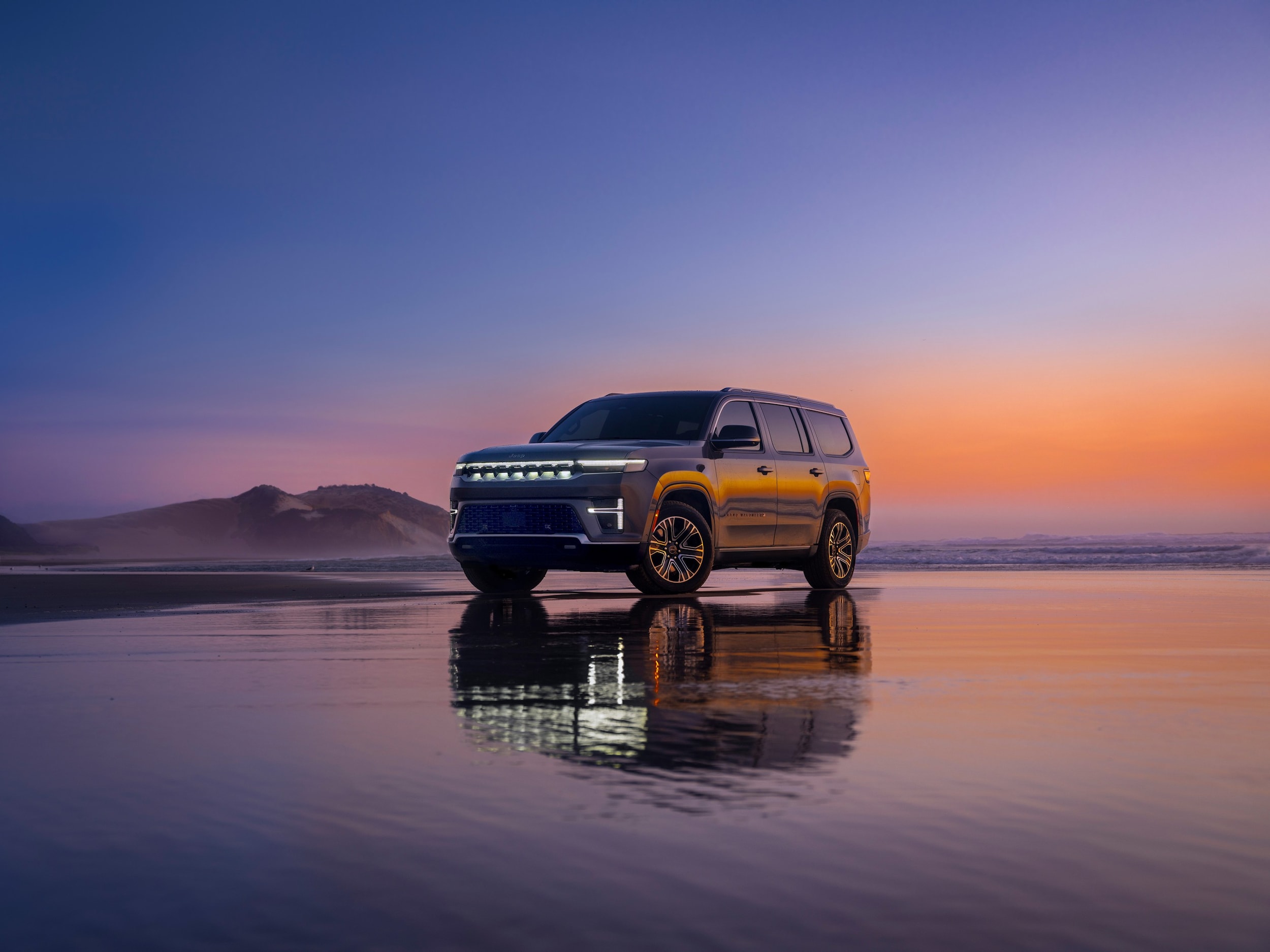 Jeep Grand Wagoneer