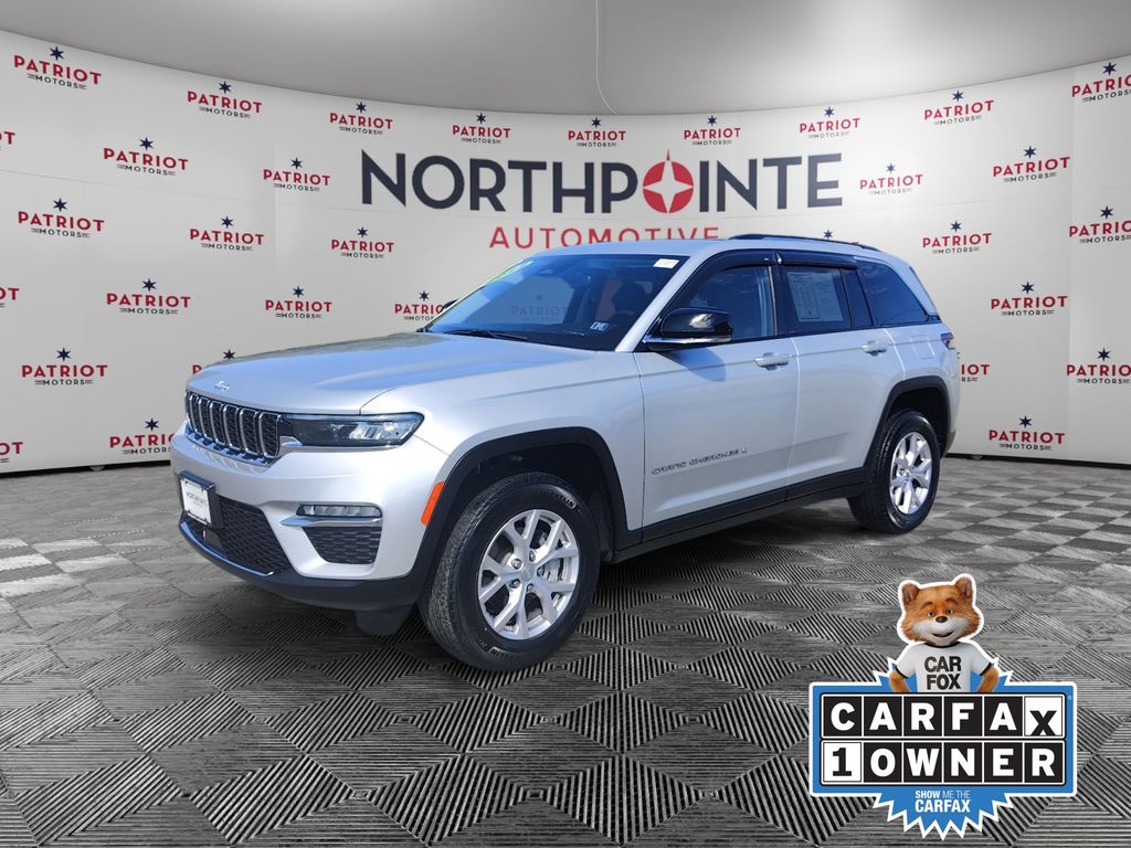2022 Jeep Grand Cherokee Limited photo 2