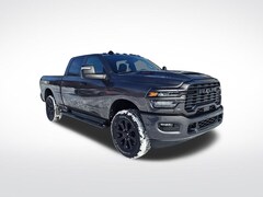 2026 Ram 2500 BLACK EXPRESS CREW CAB 4X4 6'4 BOX Pickup