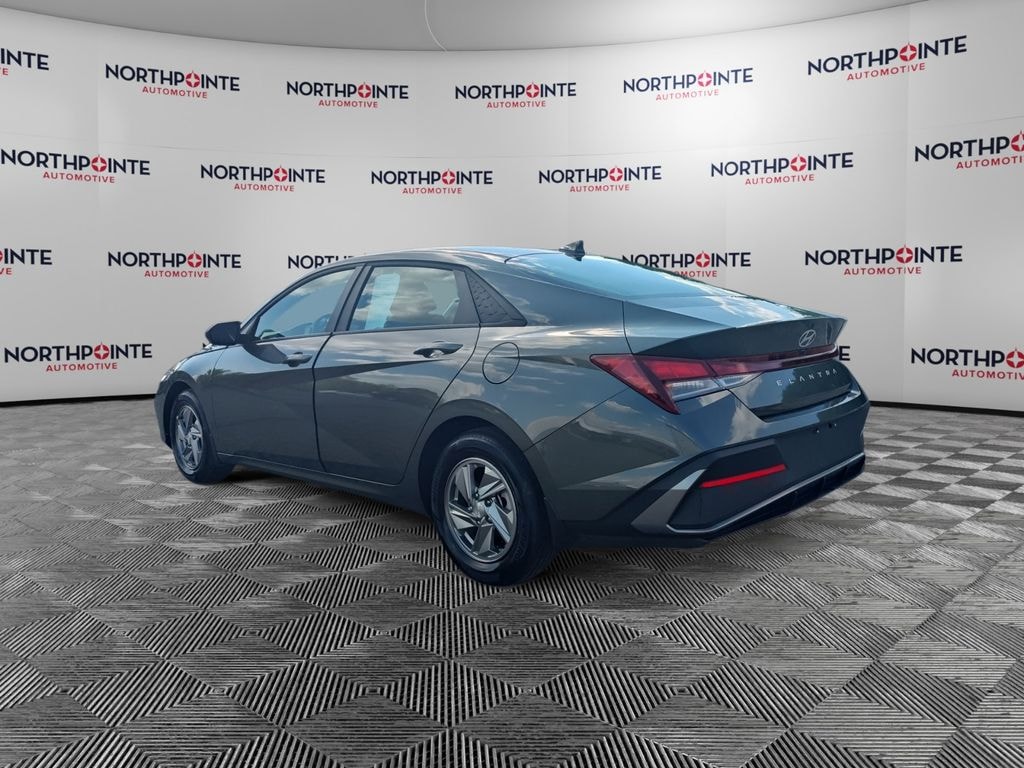Used 2025 Hyundai Elantra SE Sedan