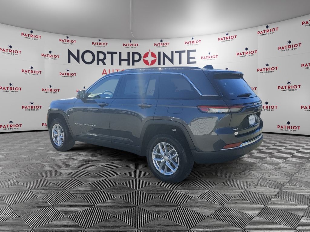 New 2025 Jeep Grand Cherokee LAREDO X 4X4 Sport Utility