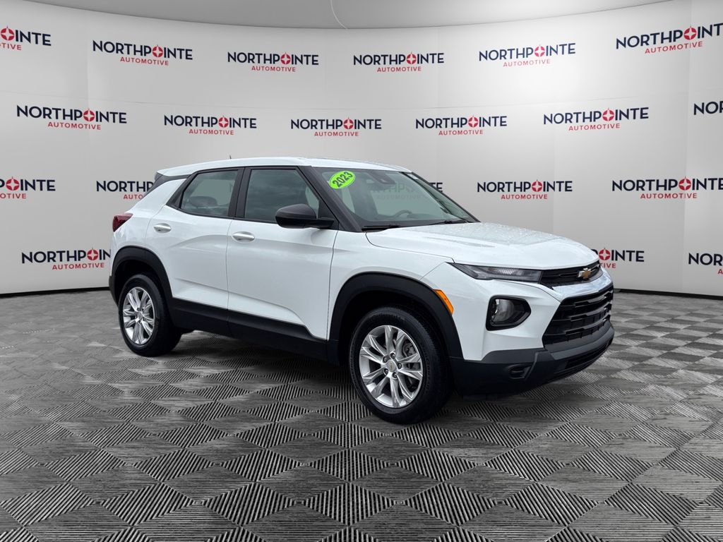 2023 Chevrolet Trailblazer LS AWD's photo