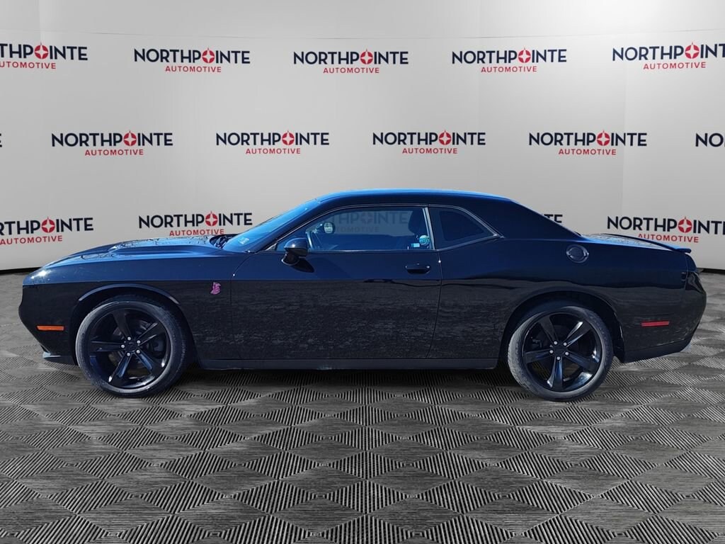Used 2016 Dodge Challenger R/T